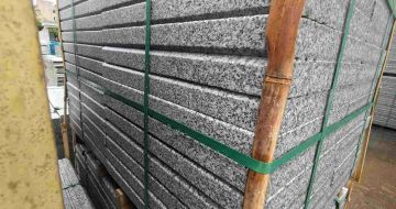 吴忠芝麻白楼梯踏步室外