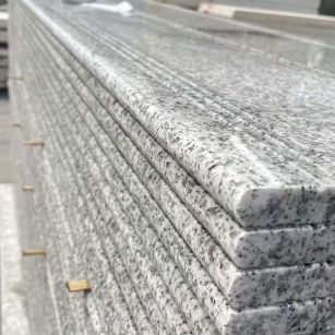 吴忠芝麻白楼梯踏步 花岗岩楼梯板材
