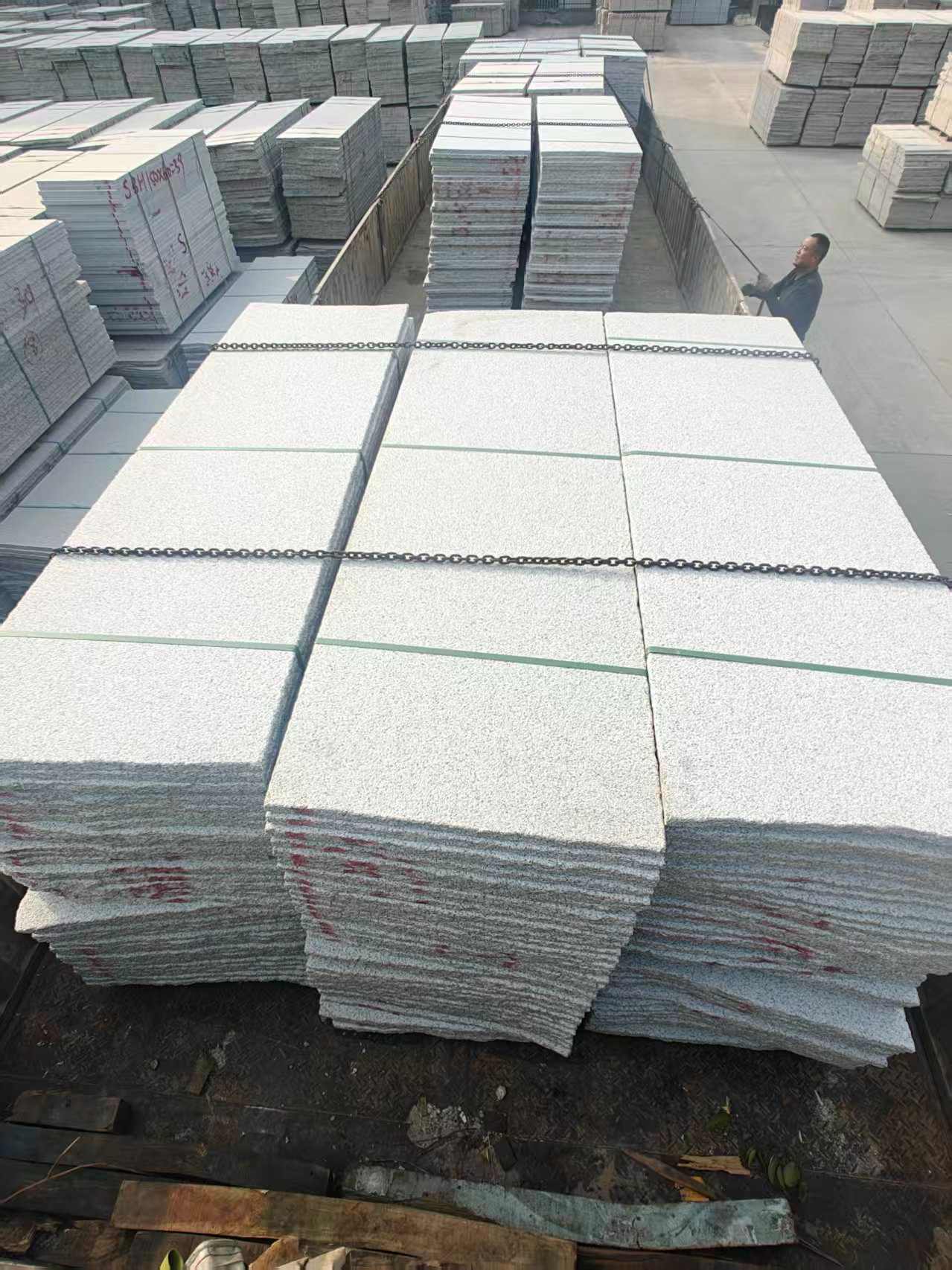 吴忠芝麻白毛板，石材毛板